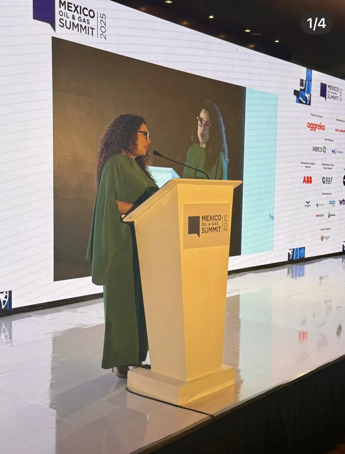Rocío Abreu Artiñano durante su intervención en el Mexico Oil & Gas Summit 2025.